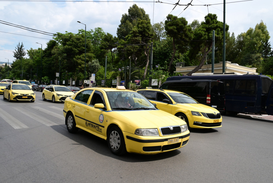 Χωρίς ταξί σήμερα και αύριο η Αθήνα – Γιατί απεργούν οι οδηγοί