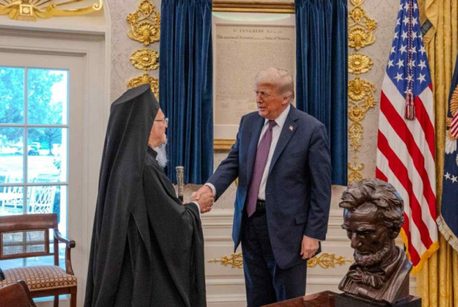 Συνάντηση Τραμπ-Βαρθολομαίου στο οβάλ γραφείο