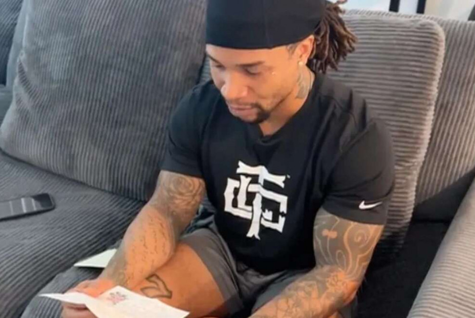 Έλαβε γράμμα που έγραψε η μητέρα του πριν 24 χρόνια