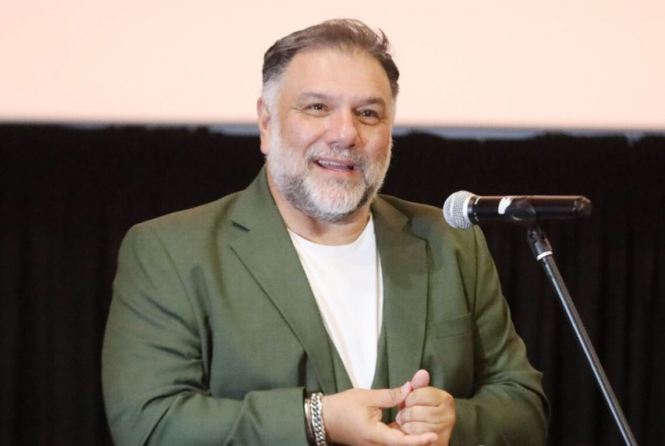 Αρναούτογλου για την πρώην σύντροφό του: Κάναμε το παιδί και χωρίσαμε