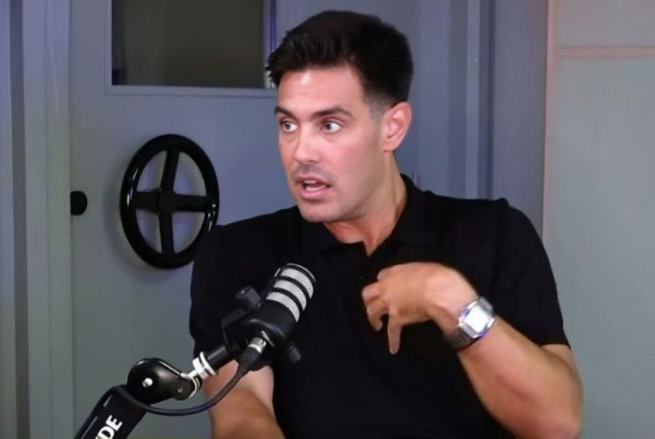 Κώστας Μαρτάκης: «Όταν ακούω ανθρώπους να χωρίζουν, ψιλοχαίρομαι μέσα μου»