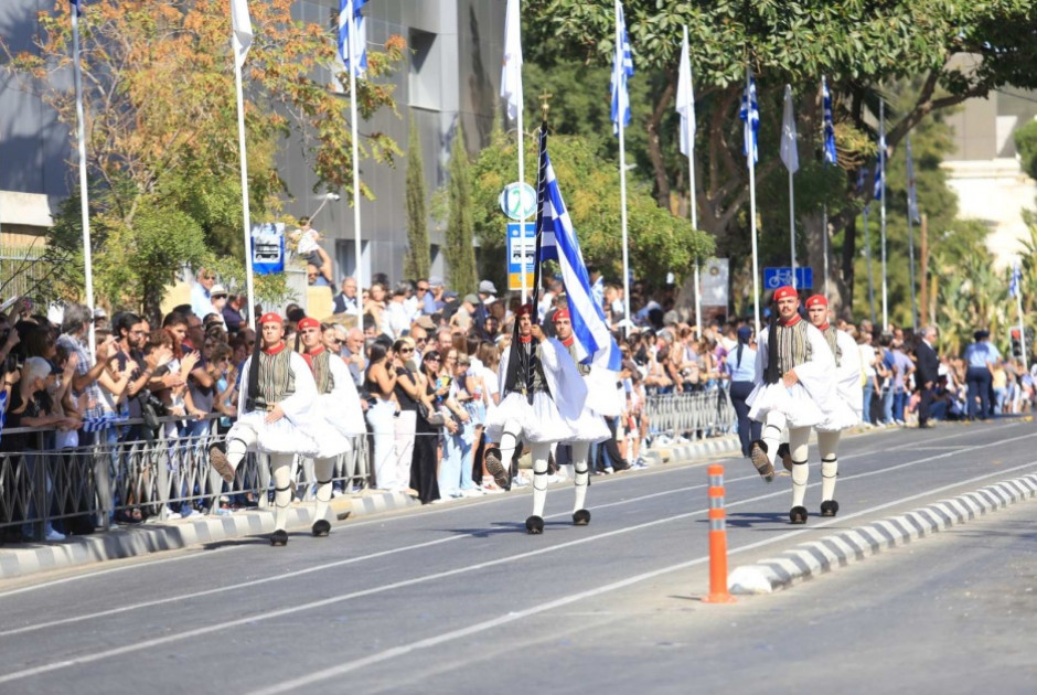 Παρέλαση 28ης Οκτωβρίου - Η Κύπρος τιμά τον αγώνα τους έθνους (ΦΩΤΟΣ)