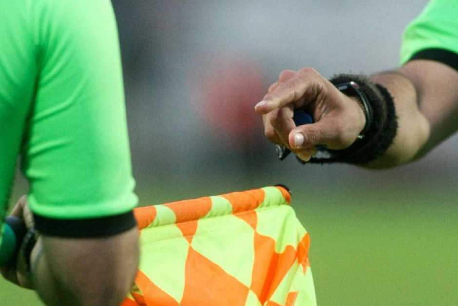 ΣΑΛΟΣ: Eκατοντάδες διαιτητές κατηγορούνται για στοιχηματισμό