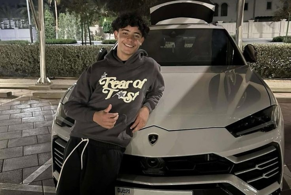 Κριστιάνο Ρονάλντο Τζούνιορ: Ο 15χρονος πήρε το πρώτο του αυτοκίνητο αξίας 265 χιλιάδων ευρώ (ΦΩΤΟ)