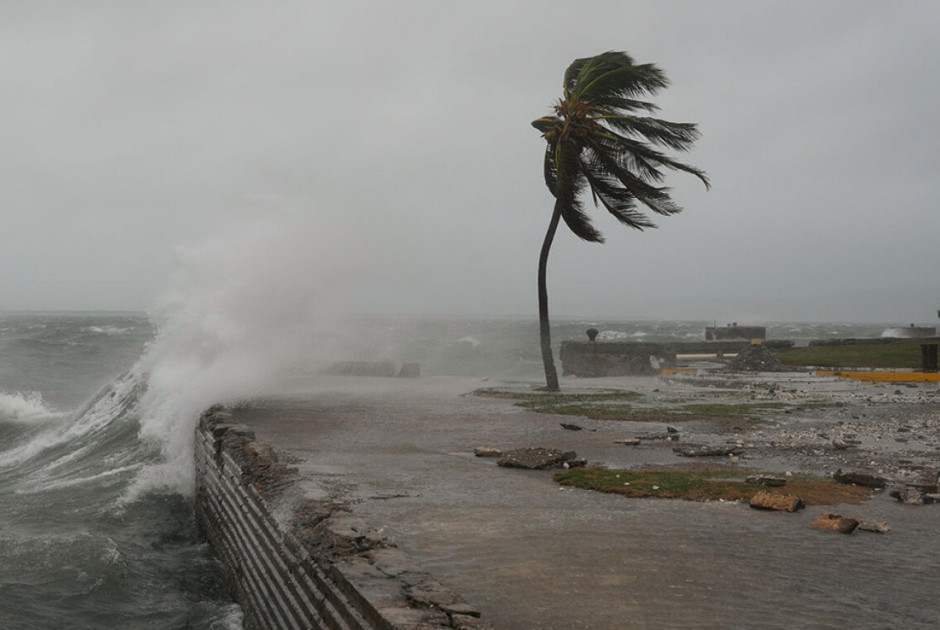 «Τελευταία ευκαιρία να προστατευθείτε» - Ο τυφώνας Μελίσα ενισχύεται με ανέμους 300 χλμ/ώρα