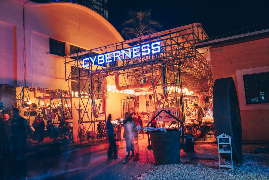 Το Cyberness Halloween Market επιστρέφει στο Kolla για ένα διήμερο γεμάτο μουσική, κοστούμια και φθι