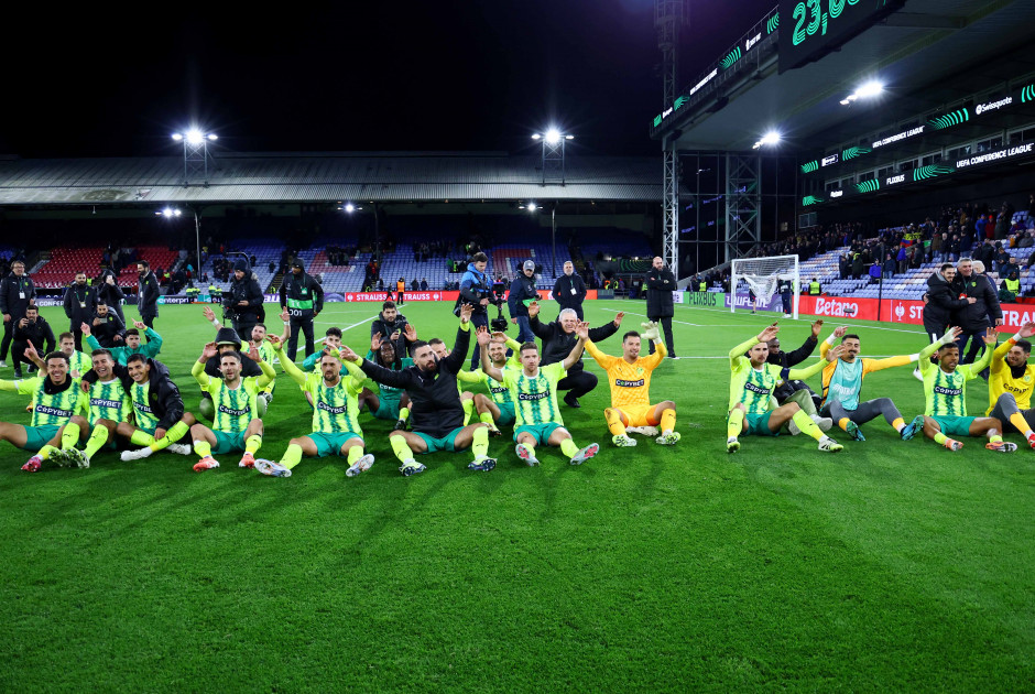 Στο παλάτι της... Πάλας βασίλισσα η ΑΕΚ!