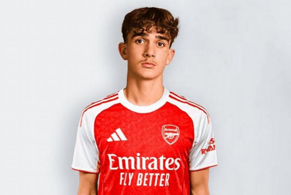 Το παιδί-θαύμα της Hale End: Ο Μαξ Ντάουμαν γράφει ιστορία με την Άρσεναλ στα 15 του
