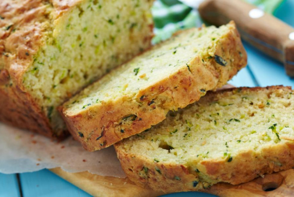 Συνταγή για αλμυρό κέικ με ελιές και κολοκύθι