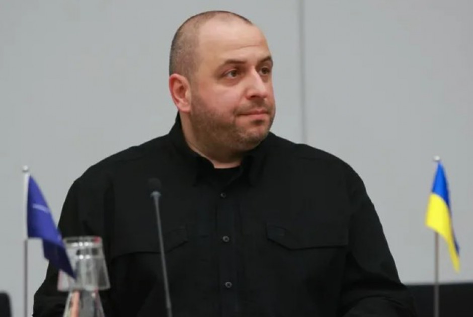 Ουκρανοί διαπραγματευτές αναχωρούν για Ουάσινγκτον με στόχο «αξιοπρεπή ειρήνη»