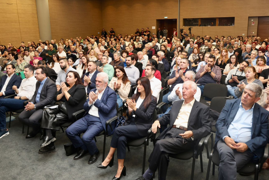 ΑΚΕΛ: Αυτοί είναι οι 19 υποψήφιοι στη Λευκωσία για τις βουλευτικές