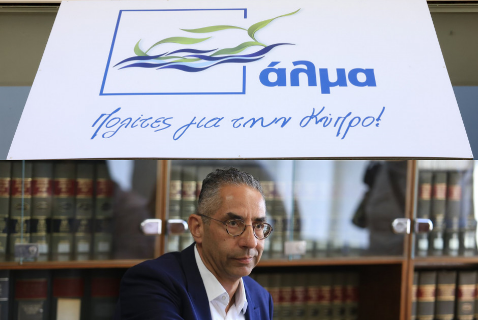 Άλμα: «Ιδιοτελής παράσταση» γύρω από τον Σάββα Αγγελίδη