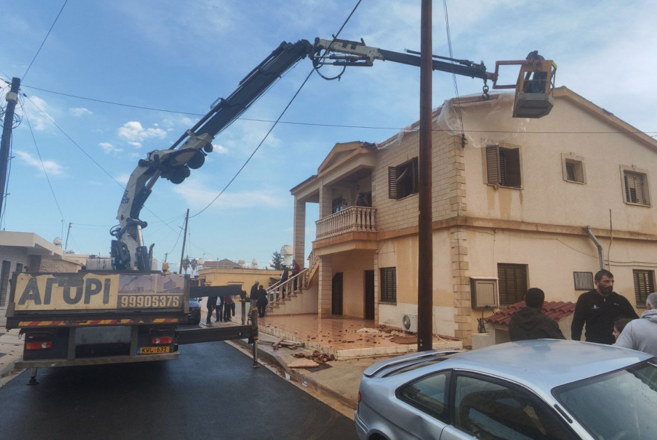 Μετρούν τις πληγές τους στο Αυγόρου – Πόσες κατοικίες υπέστησαν ζημιές