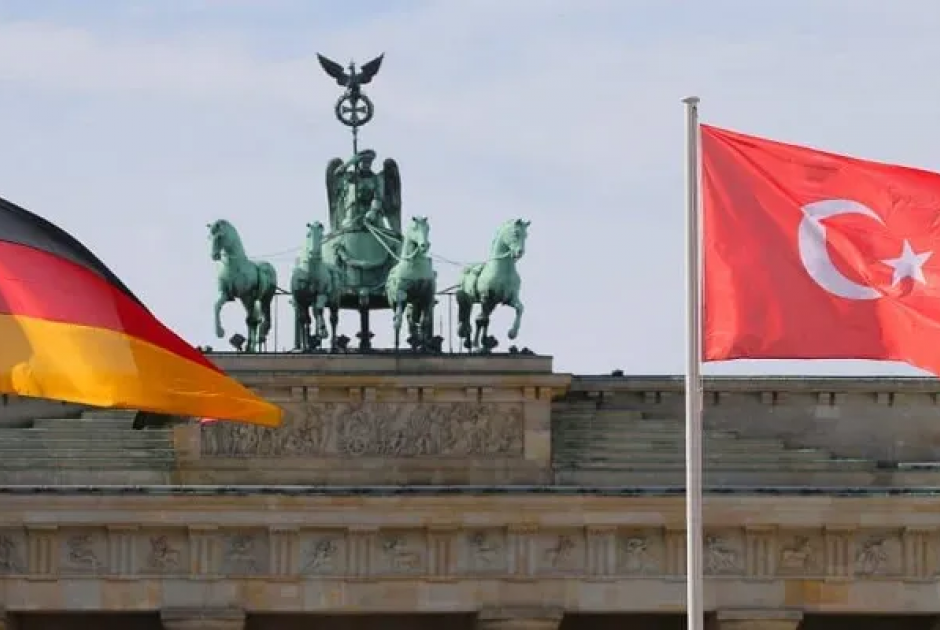 Τουρκικά ΜΜΕ: Στο τραπέζι αμυντική συνεργασία Βερολίνου-Άγκυρας