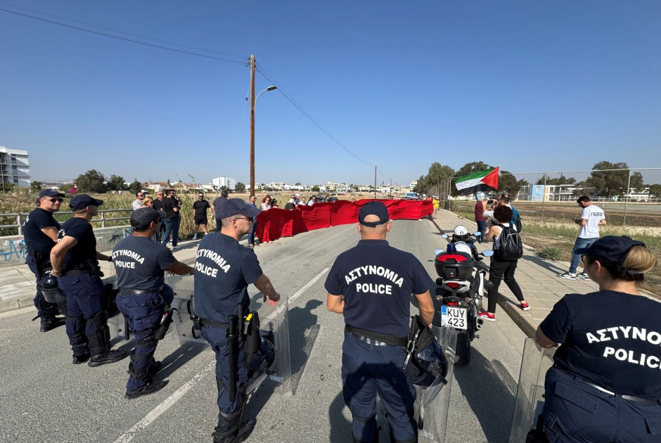 Δεντροφύτευση εβραϊκής κοινότητας στη Λάρνακα υπό δρακόντεια μέτρα ασφαλείας και εν μέσω διαμαρτυριών