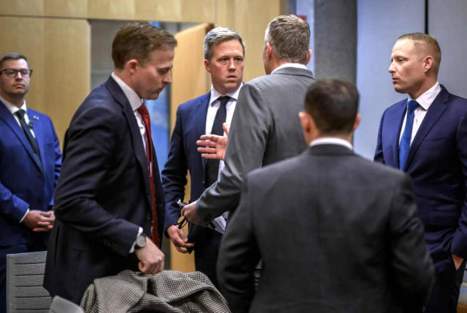 ΗΠΑ: Διεξάγουν μυστικές συνομιλίες με Ρωσία και Ουκρανία στο Αμπού Ντάμπι