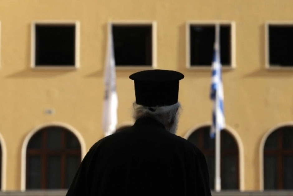 Ιερέας κατηγορείται για σεξουαλική παρενόχληση πέντε ανήλικων αγοριών