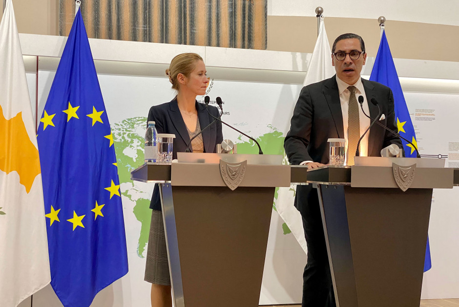Κάλλας: Η ΕΕ υποστηρίζει την επανέναρξη των διαπραγματεύσεων για το Κυπριακό