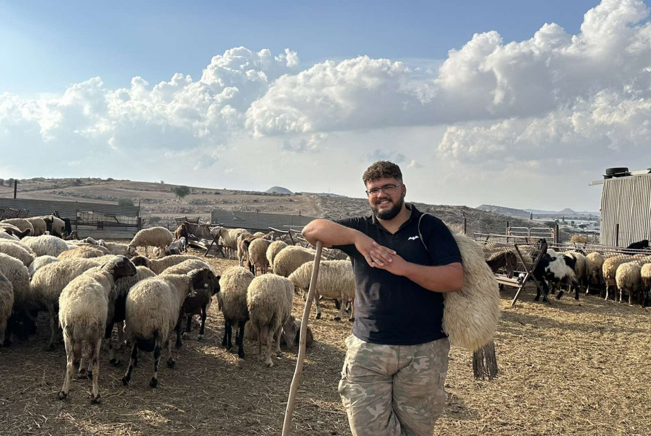 Η ιστορία του Χρίστου, ενός νεαρού κτηνοτρόφου στην Κύπρο - «Δεν είναι απλά δουλεία, αλλά τρόπος ζωής»