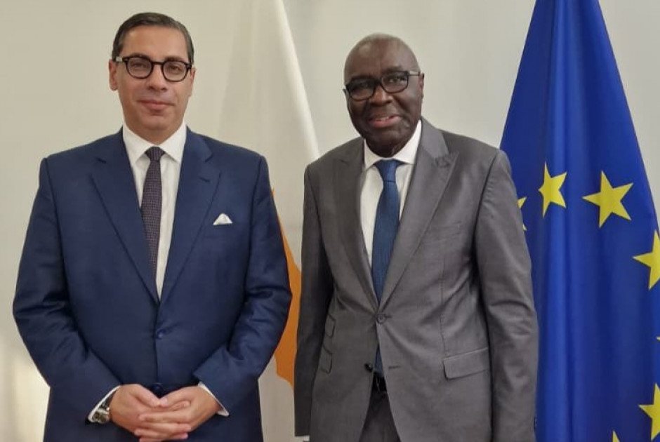 Πρώτη συνάντηση Κόμπου με τον νέο ειδικό αντιπρόσωπο των ΗΕ στην Κύπρο