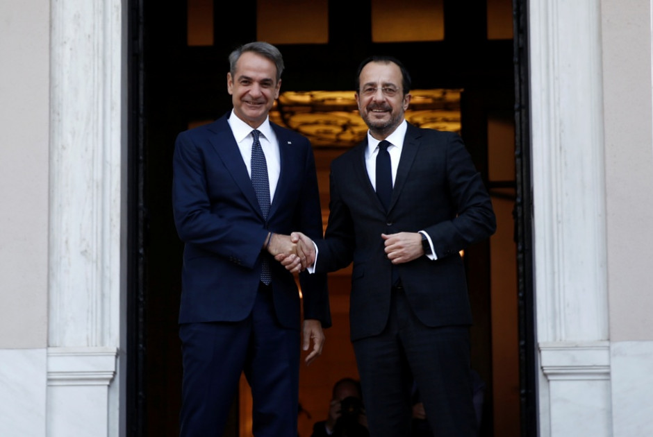 Σε εξέλιξη η συνάντηση ΠτΔ με τον Ελληνα Πρωθυπουργό