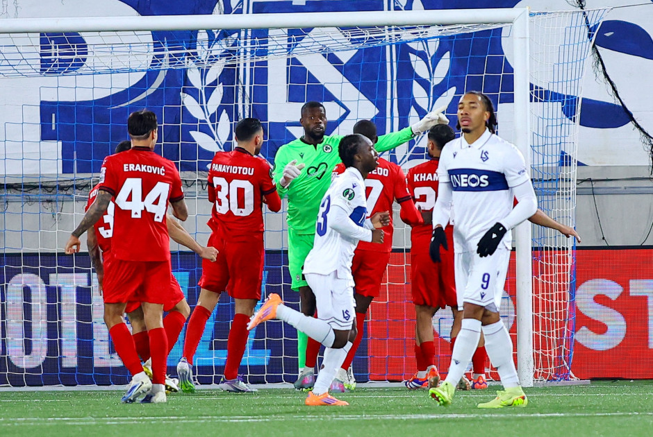 Δεν ήταν η πρώτη φορά που έγινε με Ουζόχο!