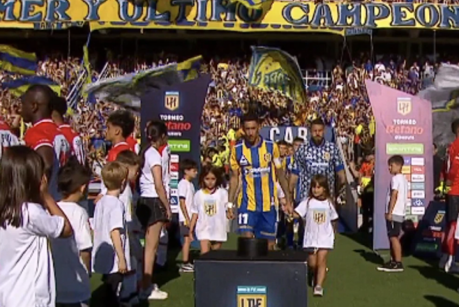 Ένταση στην Αργεντινή: Βαριές ποινές στην Εστουδιάντες για το «pasillo»–διαμαρτυρία στη Ροζάριο