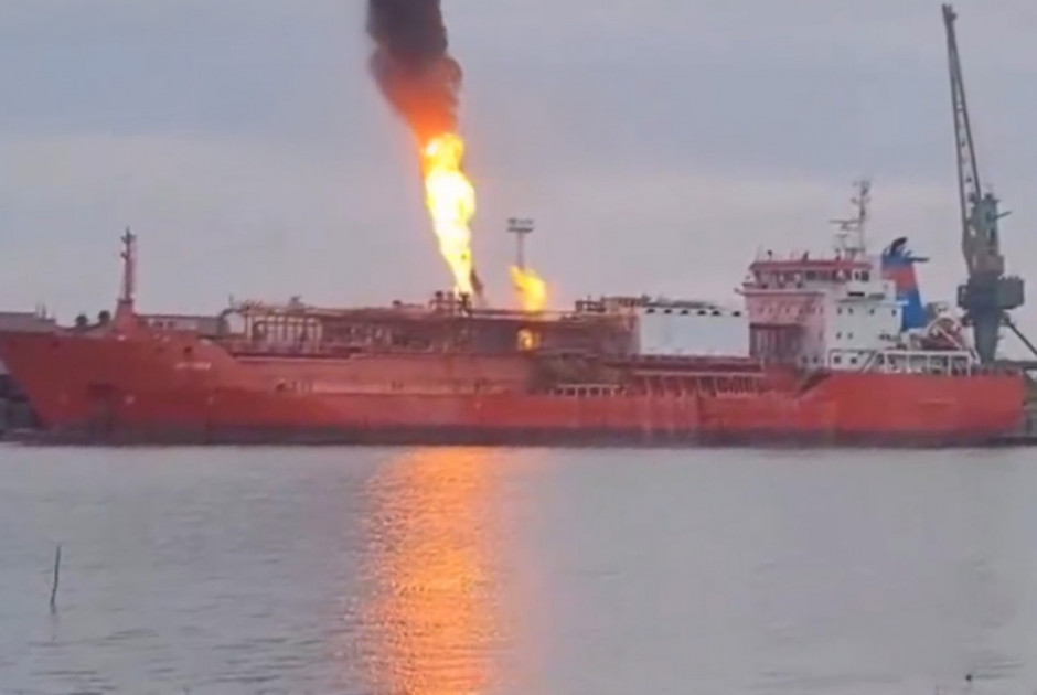 Οδησσός: Φόβοι πως μπορεί να εκραγεί ανά πάσα στιγμή το τουρκικό πλοίο