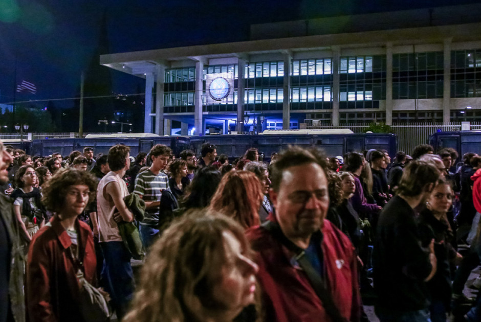 Χιλιάδες πολίτες τίμησαν και φέτος την επέτειο του Πολυτεχνείου