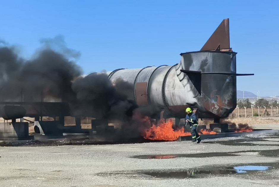 Άσκηση Πυρόσβεσης και διάσωσης στο Αεροδρόμιο Λάρνακας