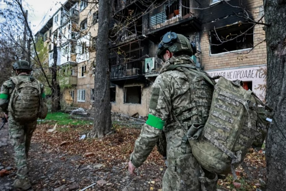 Ρώσικοι βομβαρδιμοί αφήνουν έξι νεκρούς – Το Κίεβο χτυπα ρωσικό πετρελαϊκό λιμάνι