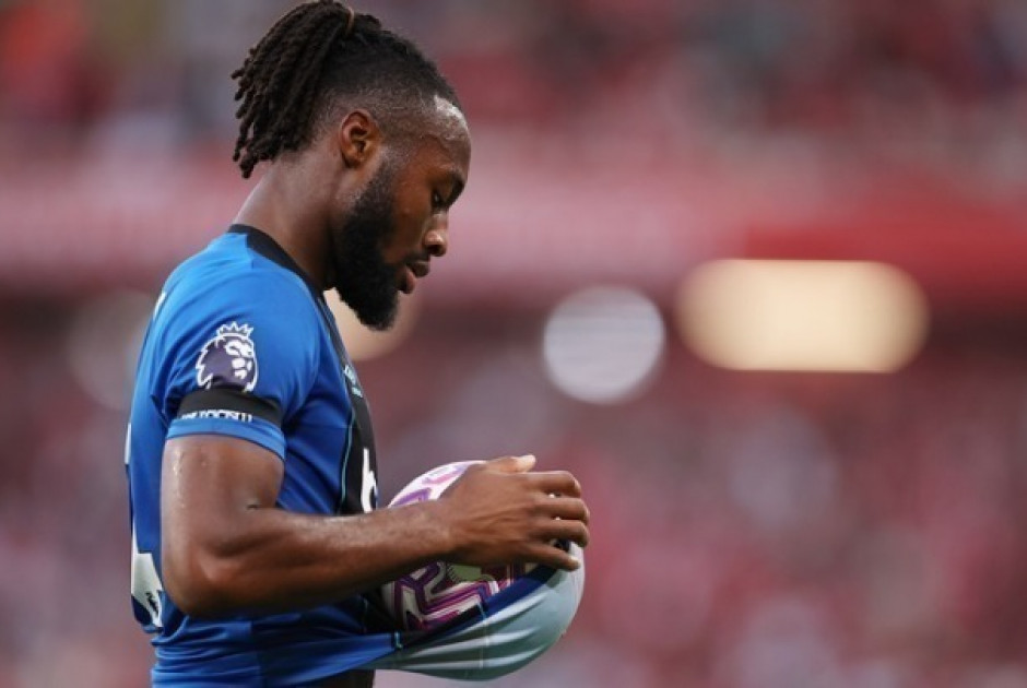 Δίνει στον Σεμένιο τη φανέλα με το Νο 24 και 70 εκατ. ευρώ στην Μπόρνμουθ