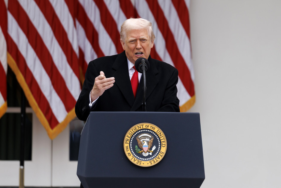 Ο Τραμπ ανακοινώνει το κλείσιμο του εναέριου χώρου πάνω και γύρω από την Βενεζουέλα