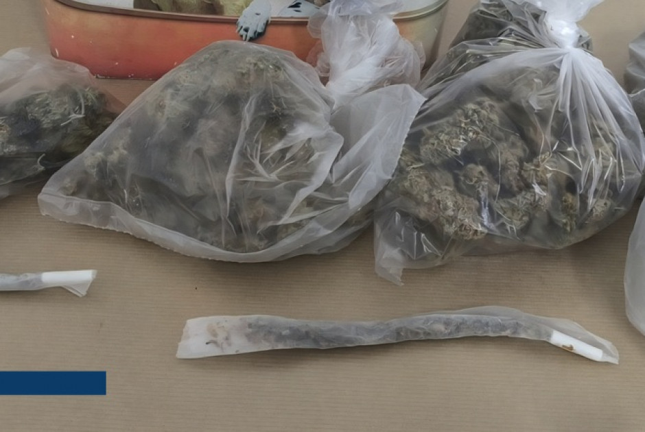 Επεισοδιακή σύλληψη 26χρονου: Προσέκρουσε σε περιπολικό – Κρυψώνα ναρκωτικών το σπίτι του (ΦΩΤΟΣ)