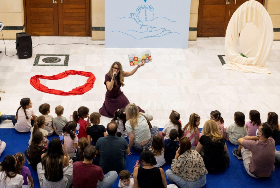 Ο Σύνδεσμος Μωρά Θαύματα και η Κατρίνα Τσάνταλη χάρισαν μαγικές στιγμές στα παιδιά