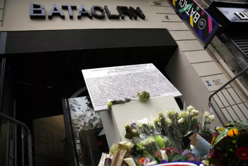 Δέκα χρόνια μετά: Η Γαλλία δεν ξεχνά την 13η Νοεμβρίου 2015