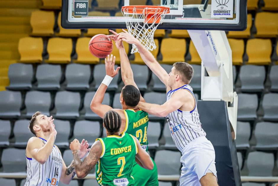 Διπλό για την Πετρολίνα ΑΕΚ επί της Ανόρθωσης