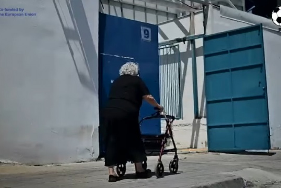 ΒΙΝΤΕΟ με την γιαγιά Φωτεινή: "Το ποδόσφαιρο ανήκει σε όλους…"
