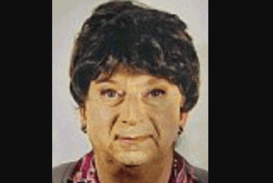 Υποδύθηκε τη νεκρή μητέρα του για να συνεχίσει να εισπράττει τη σύνταξή της