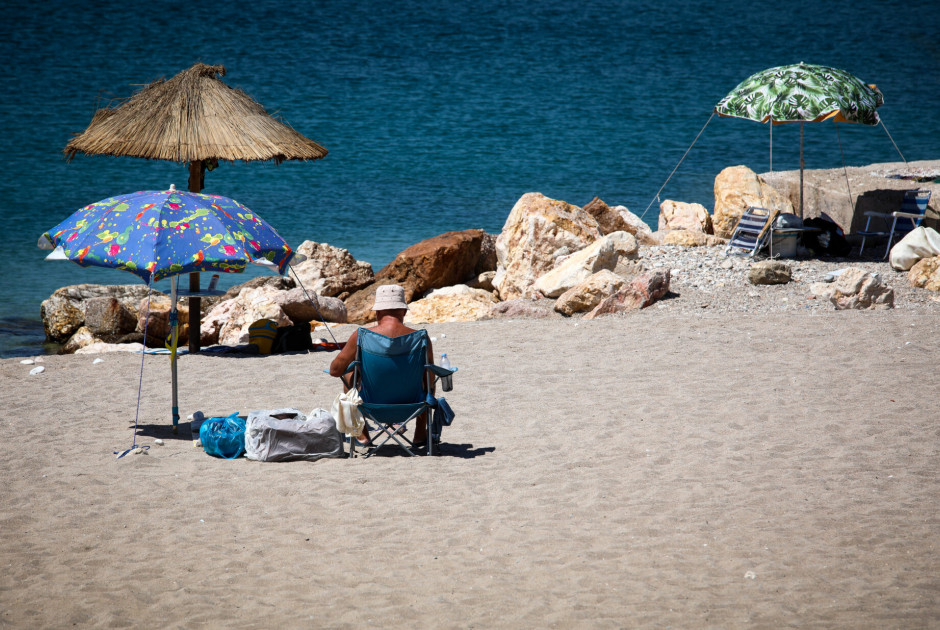 Γιατί οι Ευρωπαίοι διστάζουν να πάρουν τις άδειες τους;