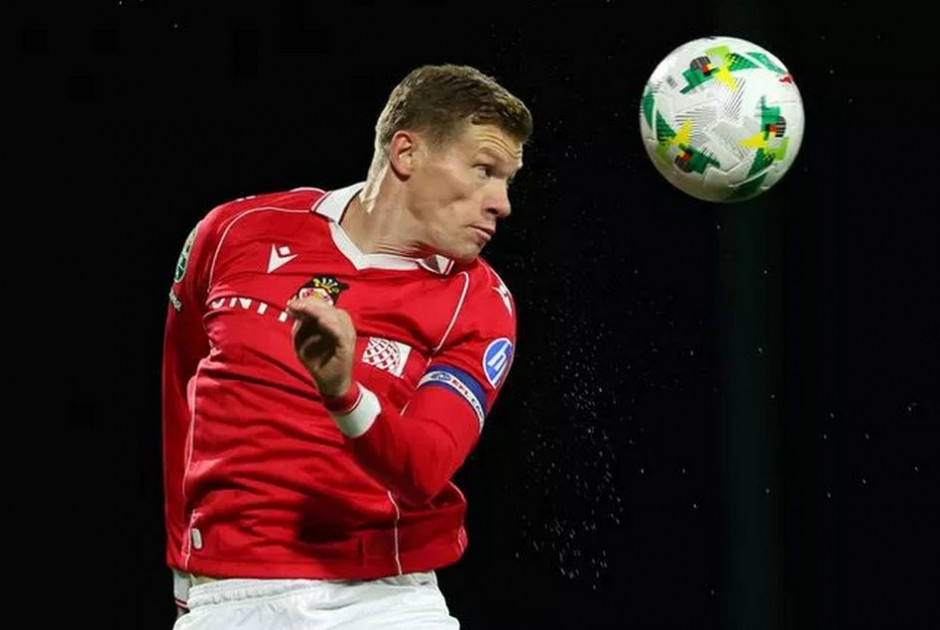 ΣΚΑΝΔΑΛΟ: Πρώην αστέρας της Premier League φέρεται να γρονθοκόπησε οπαδό σε πάρκινγκ