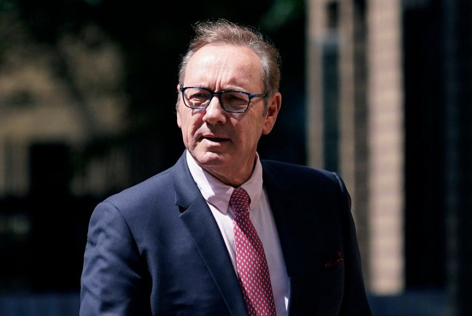 Ξανά στα δικαστήρια για σεξουαλικές επιθέσεις ο Κέβιν Σπέισι