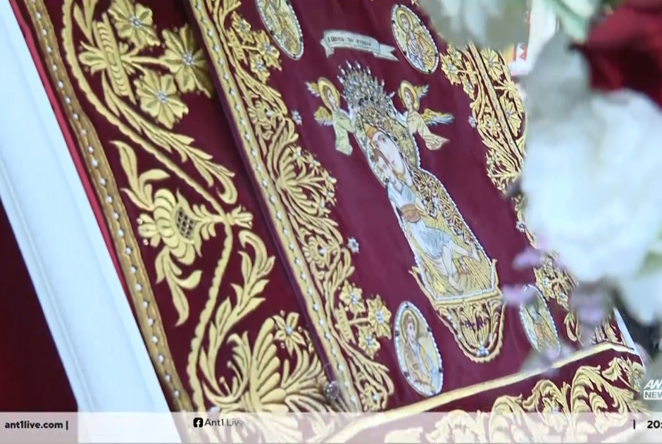 Ιστορική λιτανεία – Βγήκε η ιερή εικόνα της παναγίας μετά απο 35 χρόνια(ΒΙΝΤΕΟ)