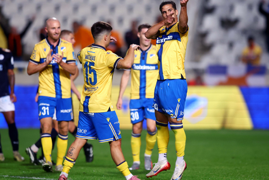 ΑΠΟΕΛ-Εθνικός 4-1: Με ανατροπή και σούπερ Πιέρο, Λαϊφη και Κόρμπου! (Στιγμιότυπα)