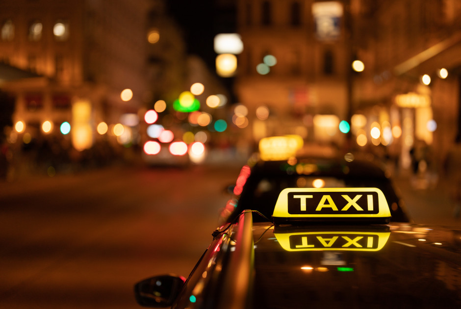 Σοκ στη Ρωσία: Γυναίκα έβγαλε ματσέτα σε οδηγό ταξί (ΒΙΝΤΕΟ)