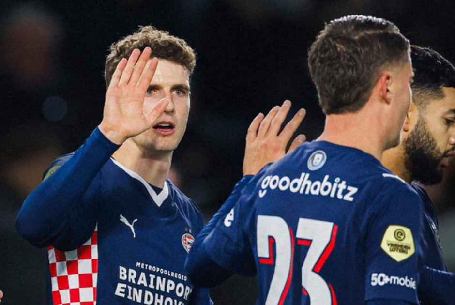 Λύγισε την Μπρέντα για την 7η σερί νίκη της στην Eredivisie η πρωτοπόρος Αϊντχόφεν