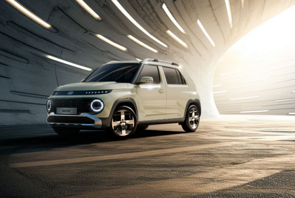 Το “Χρυσό Τιμόνι” του AUTO BILD στο ηλεκτρικό Hyundai INSTER