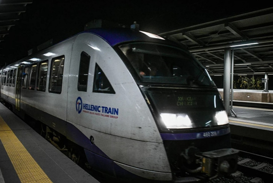 Hellenic train: Πάλι στο ίδιο έργο θεατές - Συγκρούστηκε αμαξοστοιχία με δίκυκλο όχημα