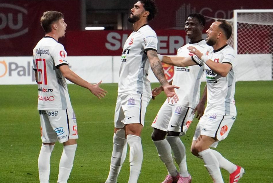 Άνοιξε λογαριασμό στη Ρουμανία ο Ανδρέας Καρώ (ΒΙΝΤΕΟ)