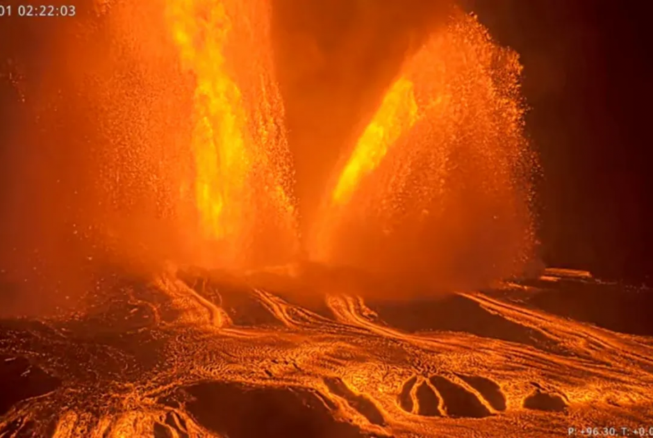 Καθηλωτικό θέαμα: Το ηφαίστειο Κιλαουέα εξερράγη ξανά (ΒΙΝΤΕΟ)
